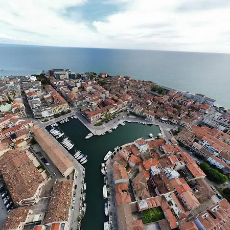 & Sea Apartman *
